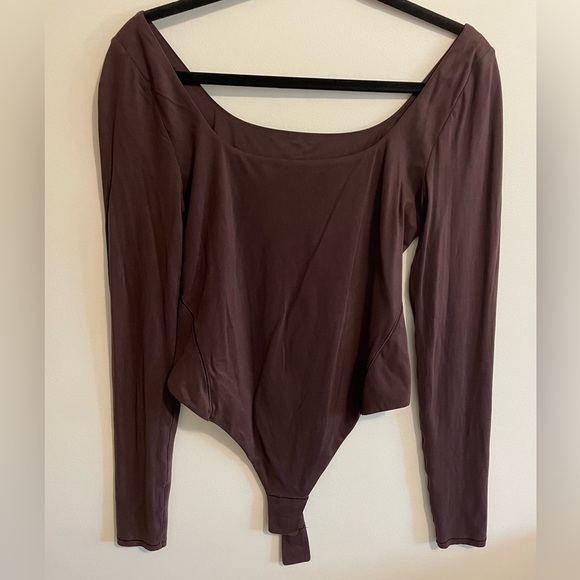 LULULEMON-Wundermost Ultra-Soft Nulu Square-Neck Long-Sleeve Bodysuit - Picture 3 of 5